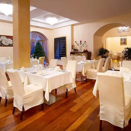 Hotel Garden Palace 4*
