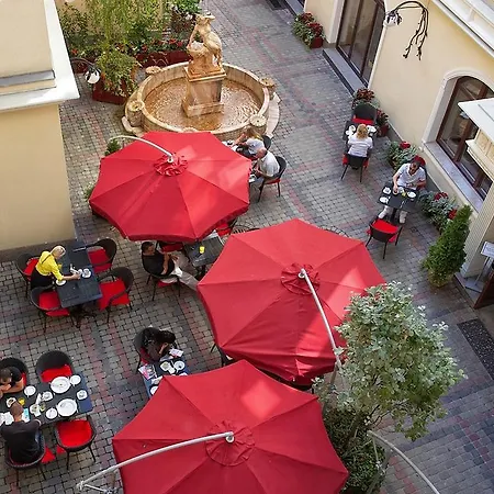 Garden Palace 4*